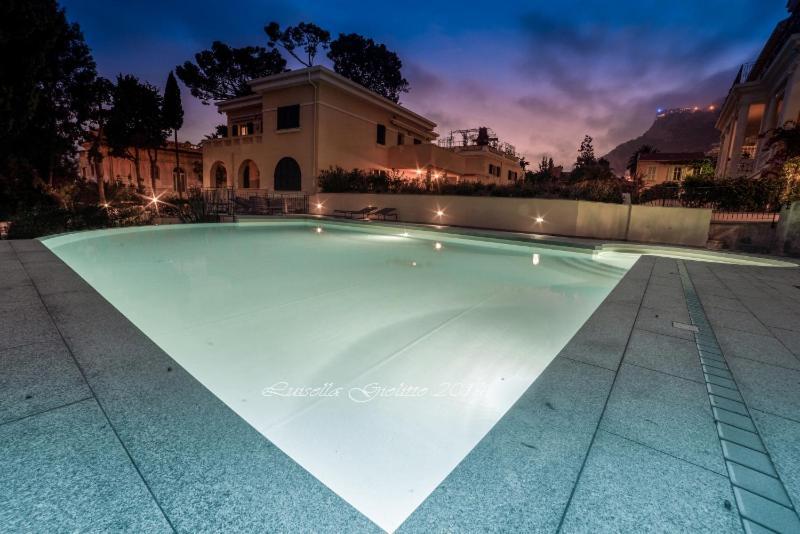 Diodato Suite Apartment - Amazing Location, Wifi, Pool, Sauna, Gym & Private Garden Roquebrune-Cap-Martin Exterior photo