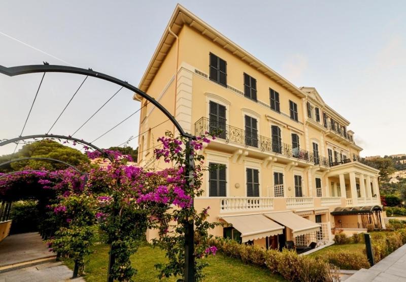 Diodato Suite Apartment - Amazing Location, Wifi, Pool, Sauna, Gym & Private Garden Roquebrune-Cap-Martin Exterior photo